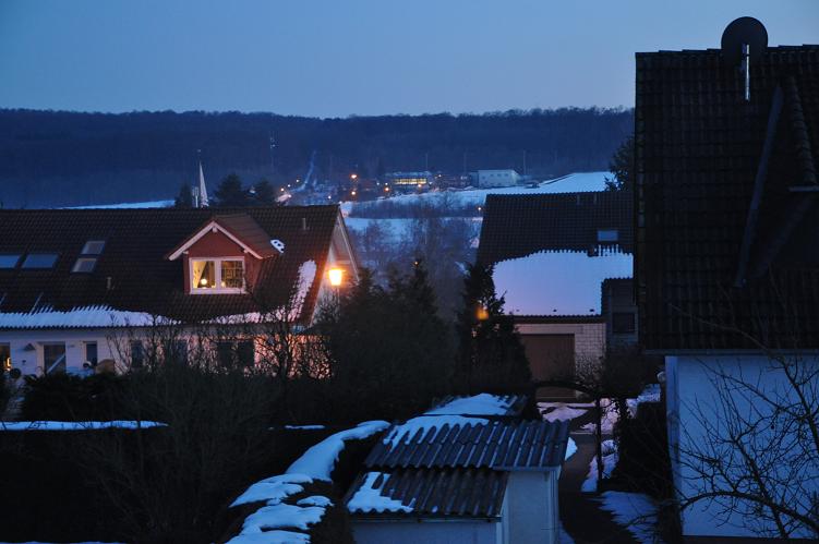 Schnee auf Dächern